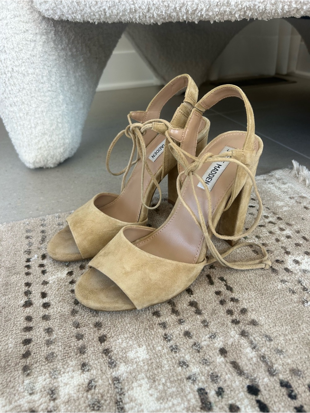 Beautiful Steve Madden Suede Lace-Up Open-Toe Block Heel❤️7